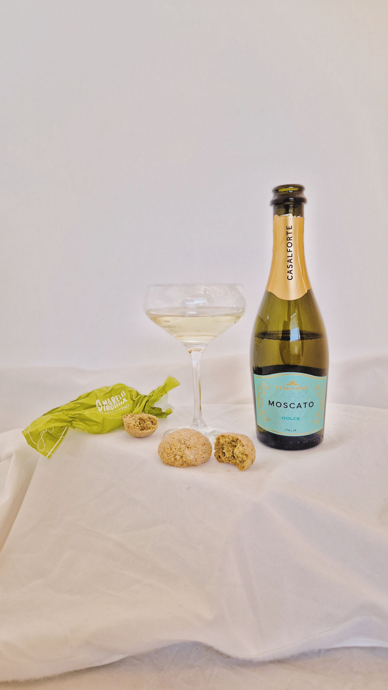 Casalfortes Moscato och Amaretti Virginia